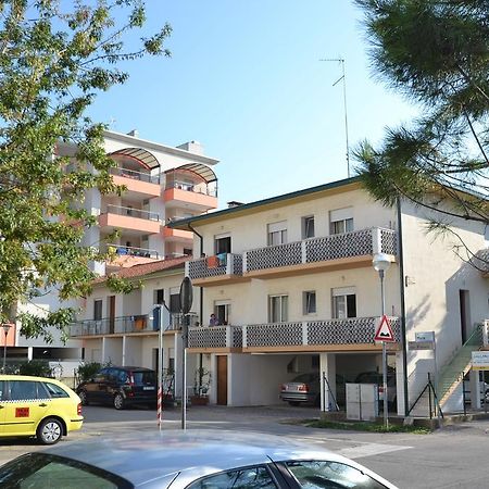 Rita Appartement Bibione Buitenkant foto