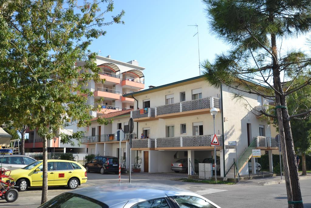 Rita Appartement Bibione Buitenkant foto